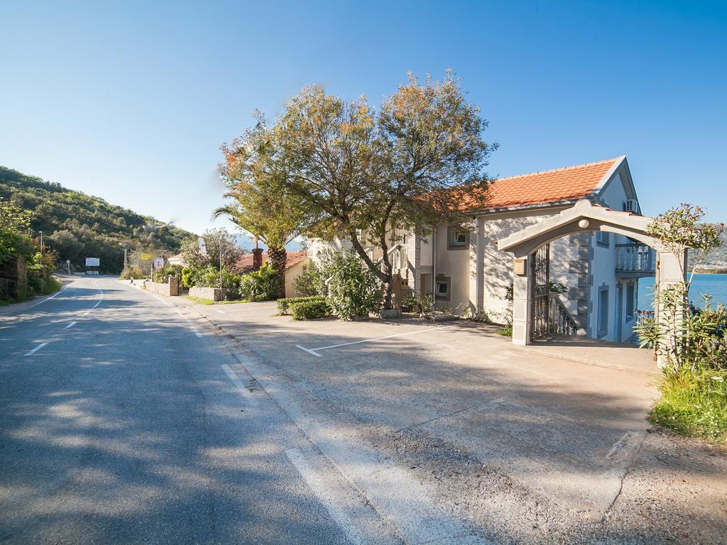 Apartments Elena Tivat Kültér fotó