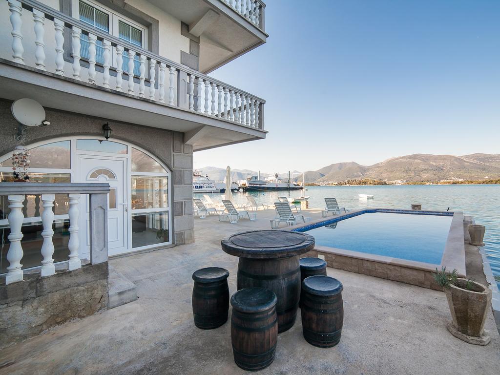 Apartments Elena Tivat Kültér fotó